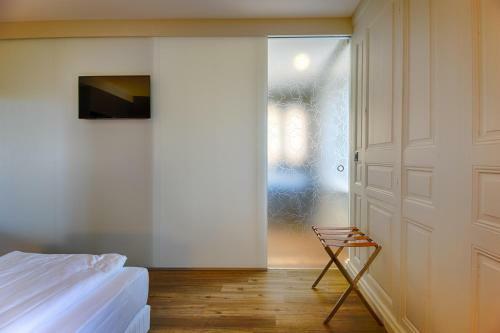 Hotel H�tel Du Th��tre