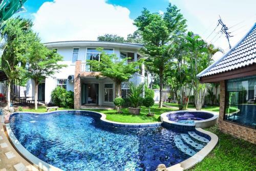 Tamnak Beach House