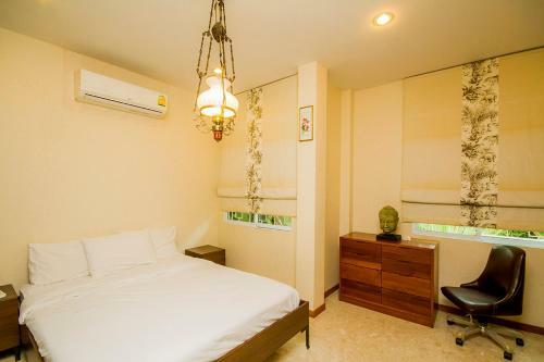 Tamnak Beach House