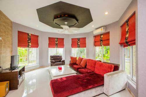 Tamnak Beach House