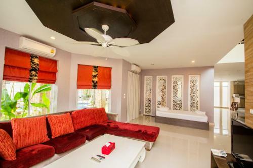 Tamnak Beach House