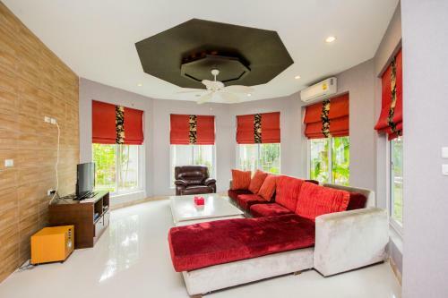Tamnak Beach House