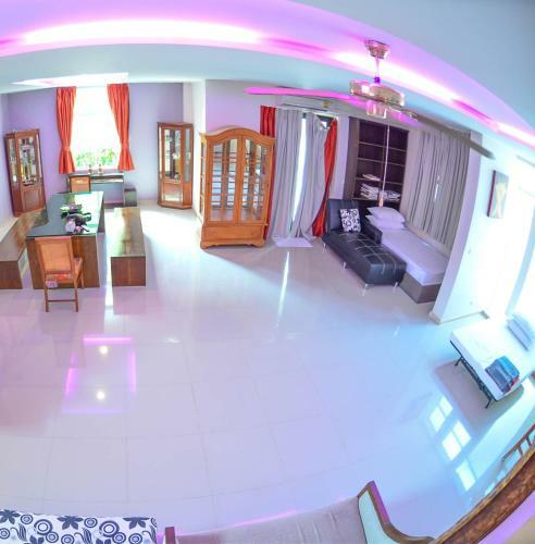 Tamnak Beach House