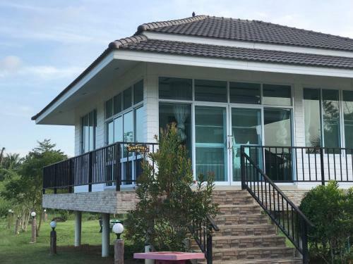 Hostal V&k Baansuankaew Resort