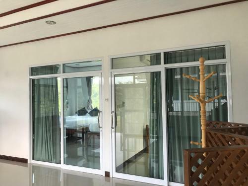 Hostal V&k Baansuankaew Resort