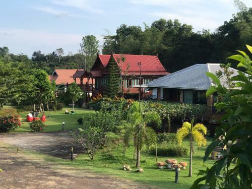 Hostal V&k Baansuankaew Resort