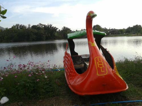 Hostal Ban Ing Nam Resort