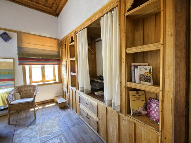 Birgi Hotel Saliha Hanim Tas Konak