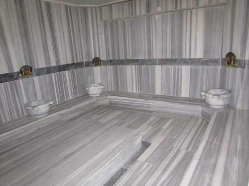 Grand Cali Hotel