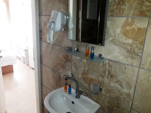 Dilmac Hotel