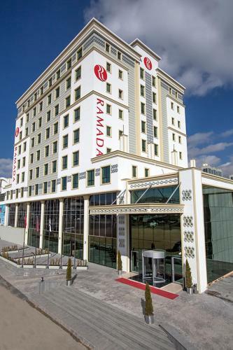 Hotel Ramada By Wyndham Elaz??