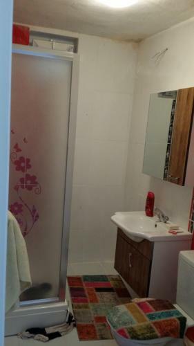 Apartamento Ma?ukiye Suites