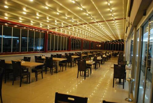 Umur Hotel