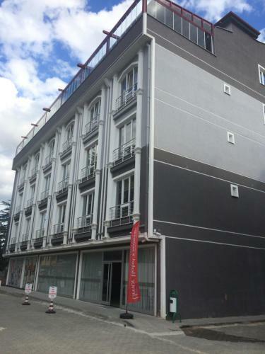 Umur Hotel