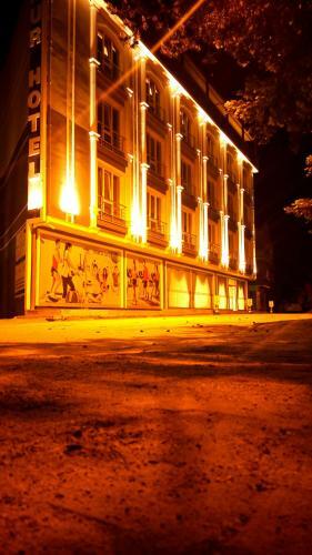 Umur Hotel