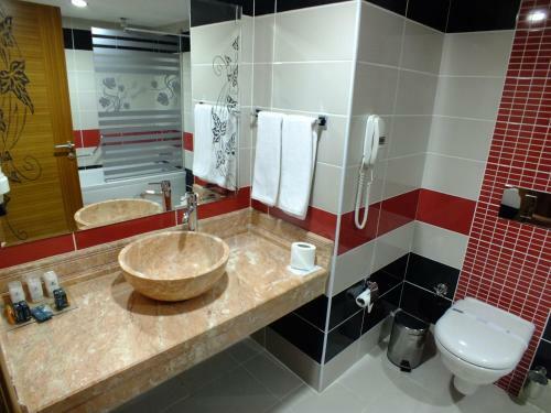 Demosan Hotel