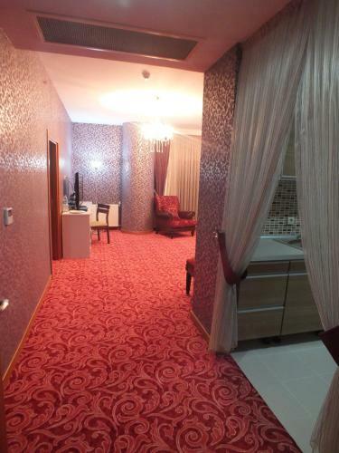 Demosan Hotel