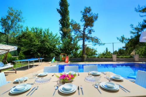Korunakl? Villa Zara