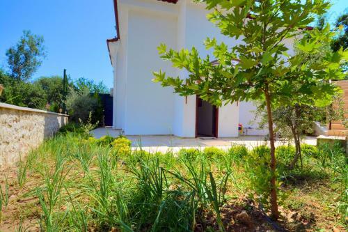 Korunakl? Villa Zara