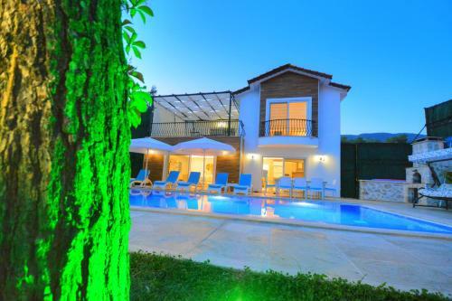 Korunakl? Villa Zara