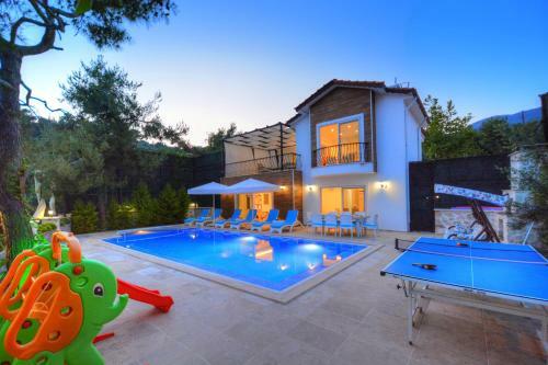 Korunakl? Villa Zara