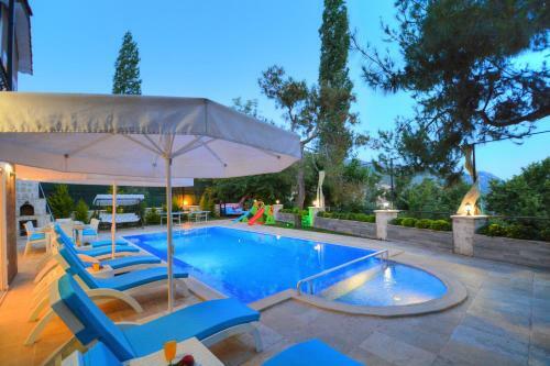 Korunakl? Villa Zara