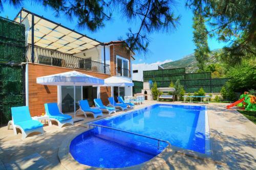 Korunakl? Villa Zara