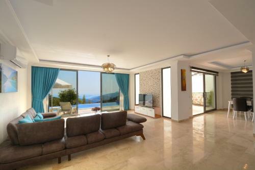 Private Villa Loya