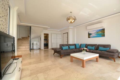 Private Villa Loya