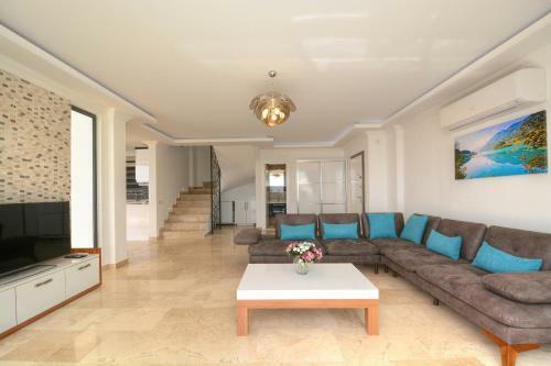 Private Villa Loya