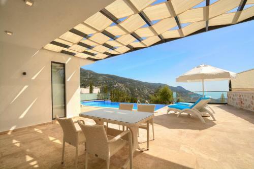 Private Villa Loya