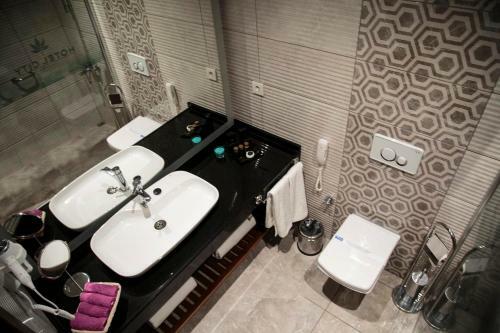 Hotel City ?neg�l
