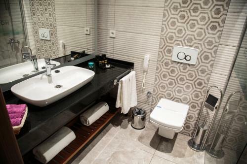 Hotel City ?neg�l
