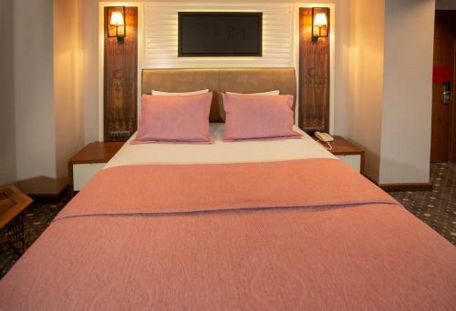 Jolnar Garden Hotel