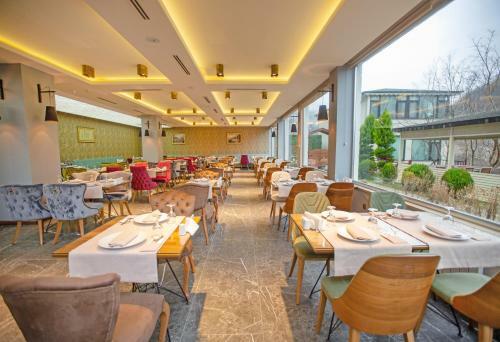 Jolnar Garden Hotel