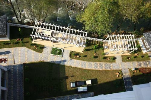 Jolnar Garden Hotel