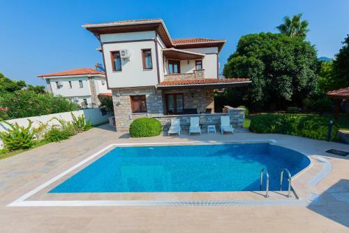 Villa Celik - 4 Bedrooms