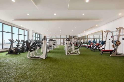 Hotel Ramada Resort By Wyndham Unye