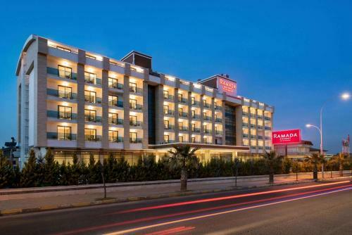 Hotel Ramada Resort By Wyndham Unye