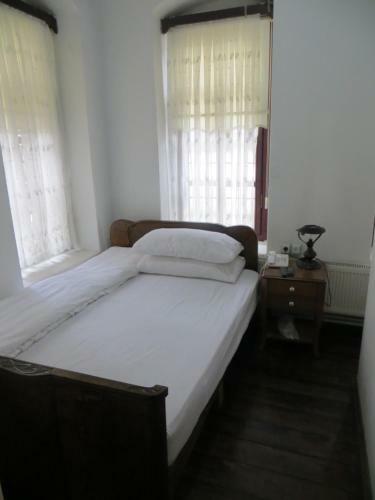 Hotel Sebile Han?m Kom?u Konak
