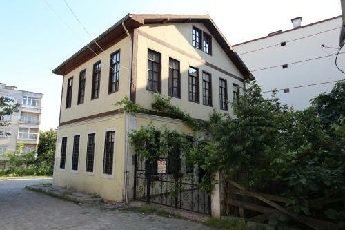 Hotel Sebile Han?m Kom?u Konak