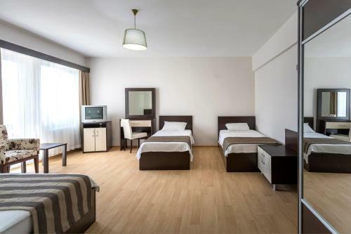 Troas Beach Hotel