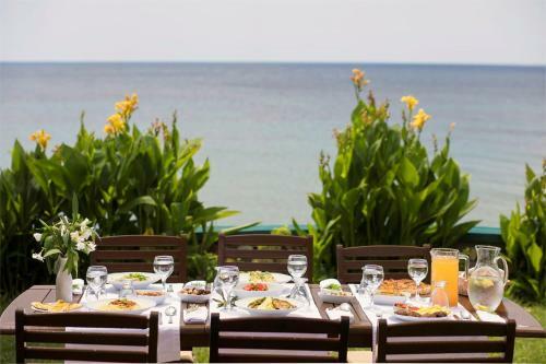 Troas Beach Hotel