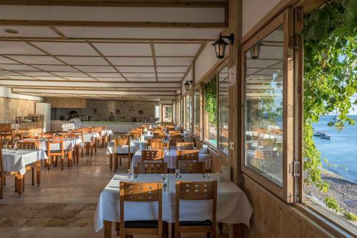 Troas Beach Hotel