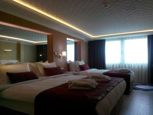 Hotel Ramada Usak