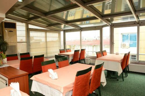 Grand Uzcan Hotel