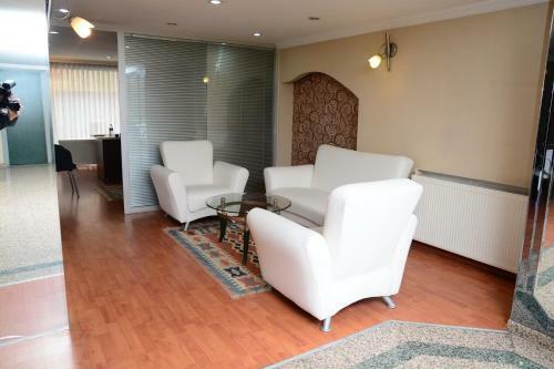 Grand Uzcan Hotel