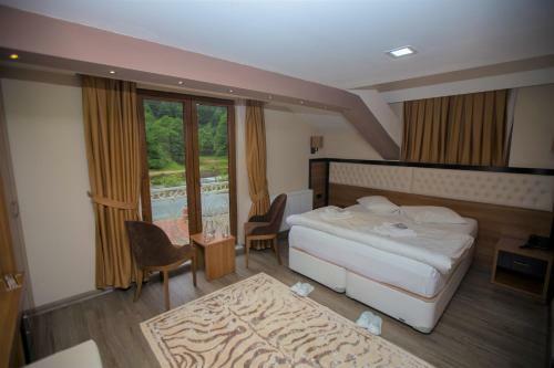 Yayla Hotel