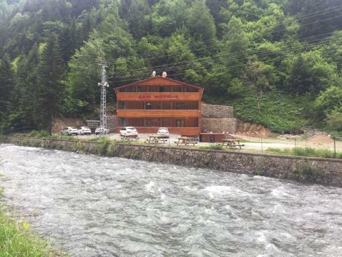 Motel Cam Hotel & Restaurant 2