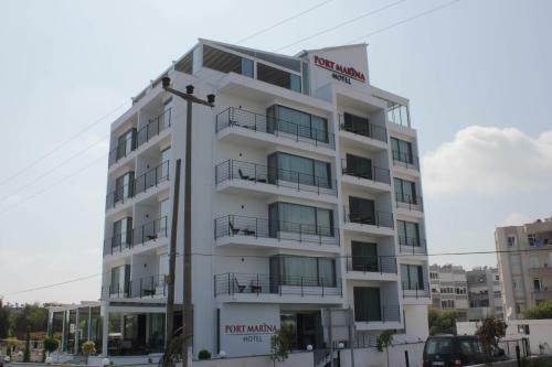 Port Marina Hotel